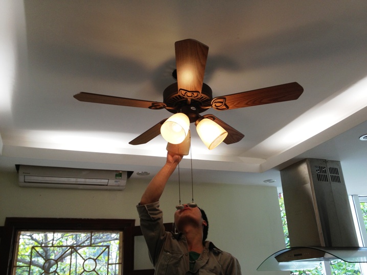 Lắp đặt quạt trần đèn tại nhà chị Hằng - 34A Trần Phú